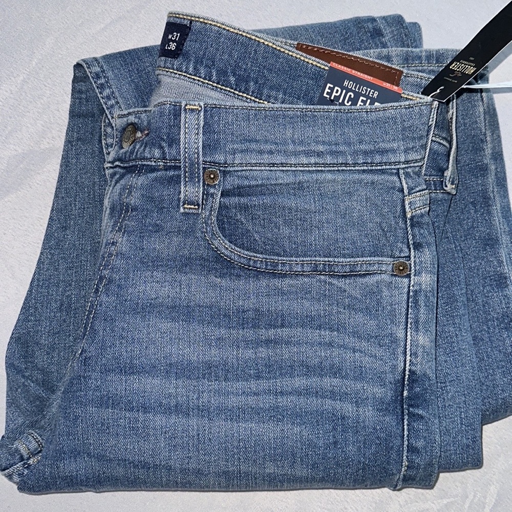 Brand New Hollister epic flex jeans classic straight w32 x l36